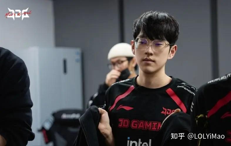 FPX鏖战LGD,Scout操刀奇招英雄翻盘顶尖较量成都决赛之夜,引爆全场热议的简单介绍 FPX鏖战LGD,Scout操刀奇招英雄翻盘顶尖较量成都决赛之夜,引爆全场热议的简单介绍