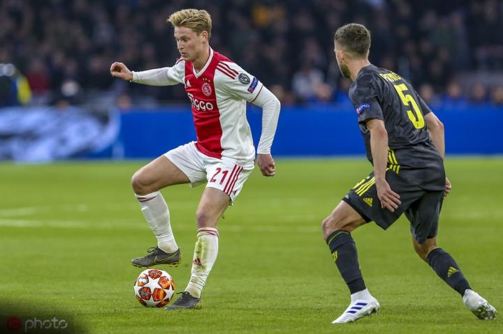 尤文险胜克罗地亚,德容高光表现 尤文险胜克罗地亚,德容高光表现