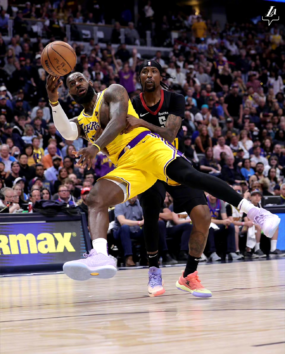 福建队碾压骑士，约基奇带队取胜