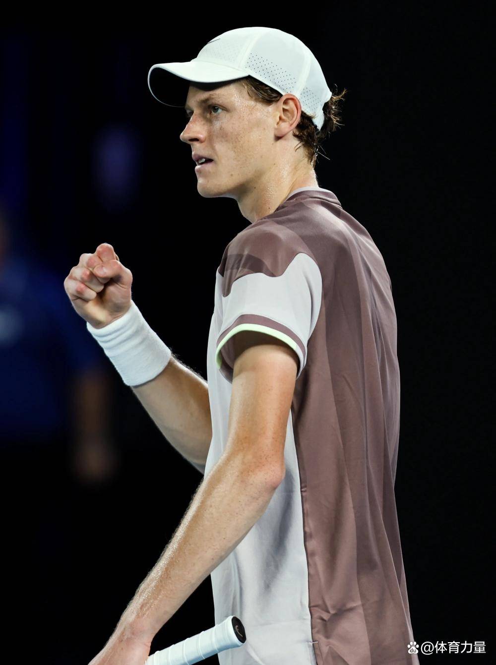 ATP总决赛轻取年终总决赛,辛纳状态火热 ATP总决赛轻取年终总决赛,辛纳状态火热